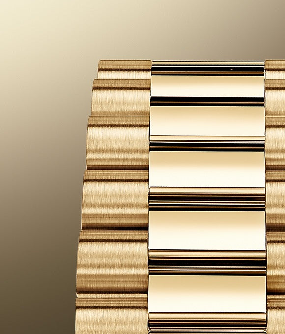 Rolex Day-Date 40 “Rainbow Paved Diamond Dial” in Yellow Gold